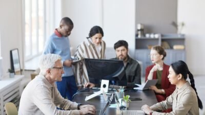 5 Simple Ways Cloud Computing Saves Small Businesses Money